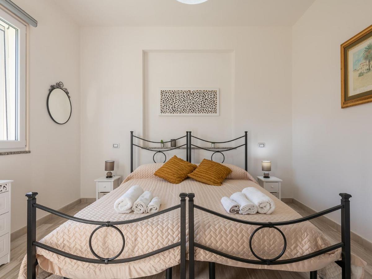 Villa Chiara Solanas Solanas  Dış mekan fotoğraf